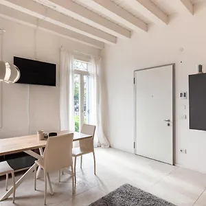 Corte Cappuccina 14 Elegant Con Parcheggio! Apartament